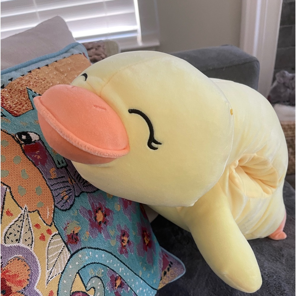 NWT 22” Sammy the Duck Hug a Pet Squishmallow